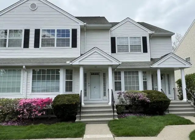 Property at 180 Turn of River Rd Unit 4C, Stamford, CT, 06905, 2 beds, 2.5 baths, [object Object]