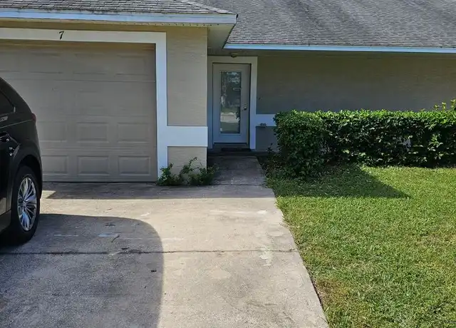 Property at 7 Wells Pl, Palm Coast, FL, 32164, 2 beds, 2 baths, [object Object]