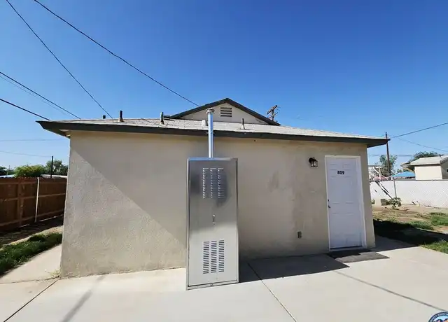 Property at 809 Rose Ave, El Centro, CA, 92243, 2 beds, 2 baths, [object Object]