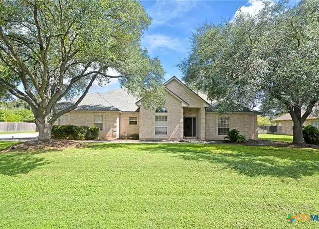Property at 380 Las Brisas Blvd, Seguin, TX, 78155, 3 beds, 2 baths, [object Object]