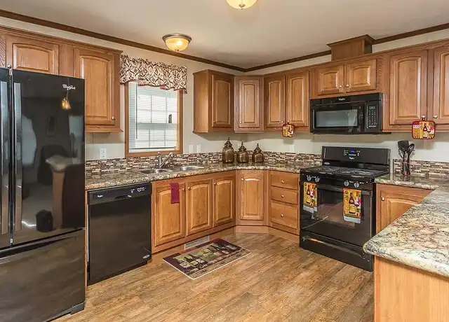 Property at Countryside Estates Ohio - 6605 State Route 5, Ravenna, OH, 44266, 2 beds, 2 baths, [object Object]
