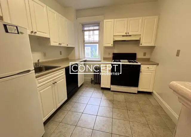 Property at 21 Wendell St Unit 1, Cambridge, MA, 02138, 1 bed, 1 bath, [object Object]