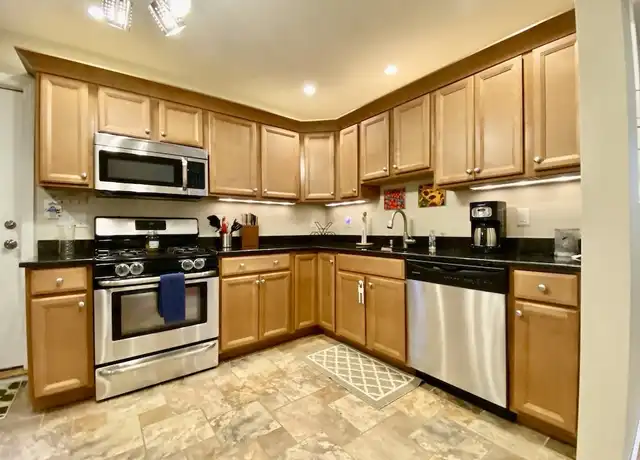 Property at 61 Callender Ave #2, Newport, RI, 02840, 2 beds, 1 bath, [object Object]