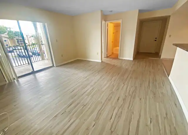 Property at 206 Palm Cir W Unit 206, Pembroke Pines, FL, 33025, 2 beds, 2 baths, [object Object]