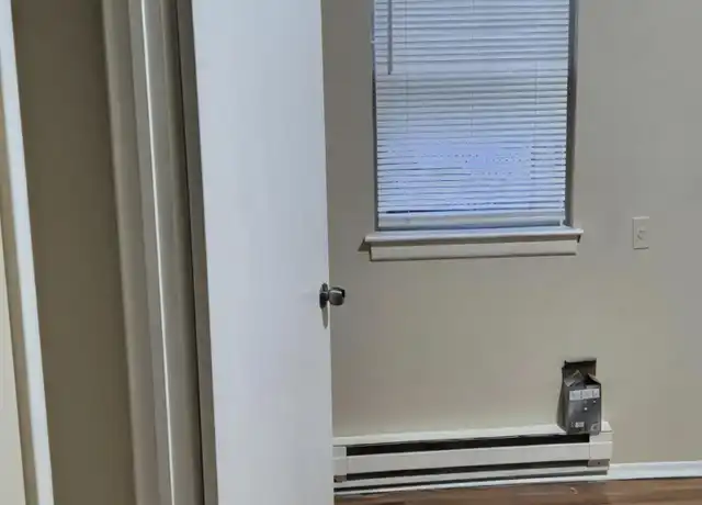Property at 3901 Dorchester Rd, Gwynn Oak, MD, 21207, 2 beds, 1 bath, [object Object]