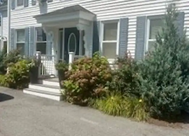 Property at 33 Barr St #1, Salem, MA, 01970, 2 beds, 1 bath, [object Object]