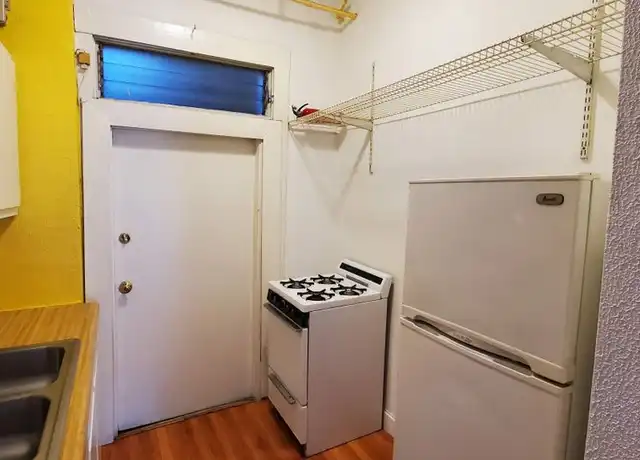 Property at 101 Dudley Ave Unit B, Venice, CA, 90291, 0 beds, 1 bath, [object Object]