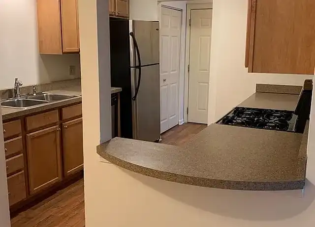 Property at Coventry Ct Apartements - 833 Village Quarter Rd, West Dundee, IL, 60118, 2 beds, 2 baths, [object Object]