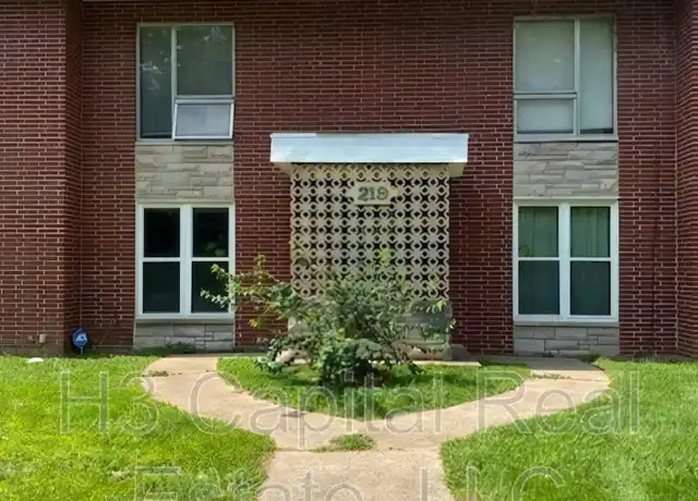 Property at 219 N 48th St #3, Belleville, IL, 62226, 2 beds, 1 bath, [object Object]
