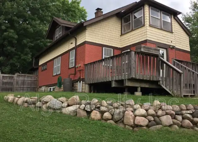 Property at 1470 Sheldon St Unit 2, St Paul, MN, 55108, 1 bed, 1 bath, [object Object]