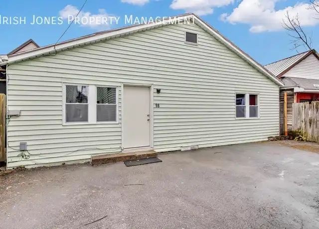 Property at 98 Edson St Apt 3, West Seneca, NY, 14210, 2 beds, 1 bath, [object Object]
