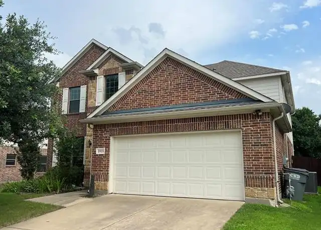 Property at 2821 Lone Ranger Trl, Little Elm, TX, 75068, 4 beds, 2.5 baths, [object Object]
