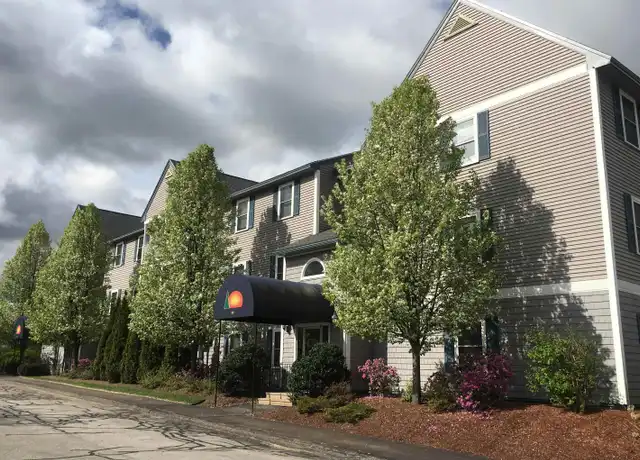 Property at 173 Eastern Ave Unit 202, Manchester, NH, 03104, 2 beds, 1 bath, [object Object]