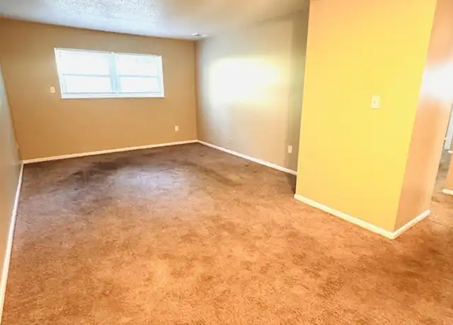 Property at 1413 W Maple Ave Unit 1413C, Independence, MO, 64050, 2 beds, 1 bath, [object Object]