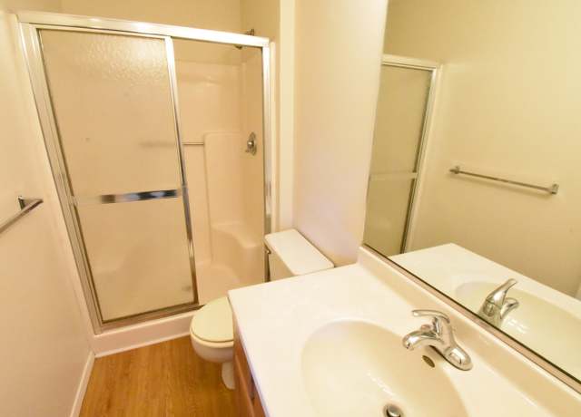 Photo of 1360 Brook St Unit L, St. Charles, IL 60174