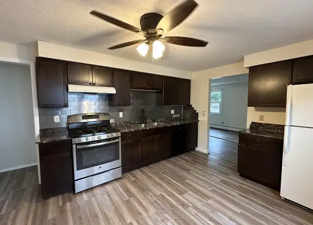 Property at 226 Welton St Unit 228, Hamden, CT, 06517, 3 beds, 1 bath, [object Object]