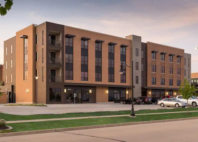 Property at 3402 Mission Dr Unit 204, Champaign, IL, 61822, 2 beds, 2 baths, [object Object]