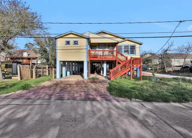 Property at 631 Clear Lake Rd, Kemah, TX, 77565, 4 beds, 2 baths, [object Object]