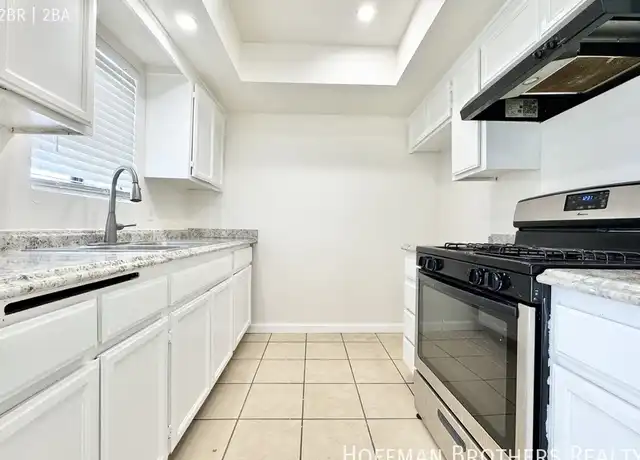 Property at 5917 Woodman Ave Unit 103, Sherman Oaks, CA, 91401, 2 beds, 2 baths, [object Object]