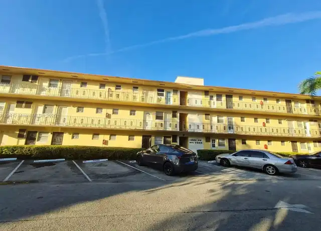 Property at 2820 NE 201st Ter Unit F106, Miami, FL, 33180, 1 bed, 1.5 baths, [object Object]