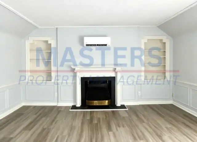 Property at 1014 S Main St Unit Upper, Bowling Green, OH, 43402, 1 bed, 1 bath, [object Object]