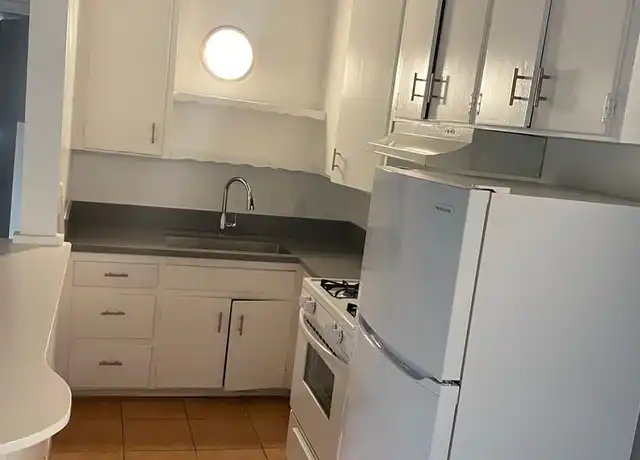 Property at 1306 Arizona Ave Unit H, Santa Monica, CA, 90404, 1 bed, 1 bath, [object Object]