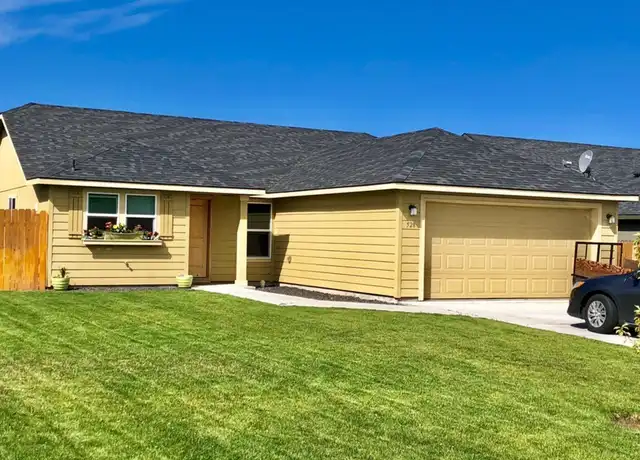 Property at 528 S Bayside St, Moses Lake, WA, 98837, 3 beds, 2 baths, [object Object]
