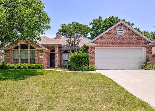 Property at 752 Bryan Dr, Burleson, TX, 76028, 3 beds, 2 baths, [object Object]
