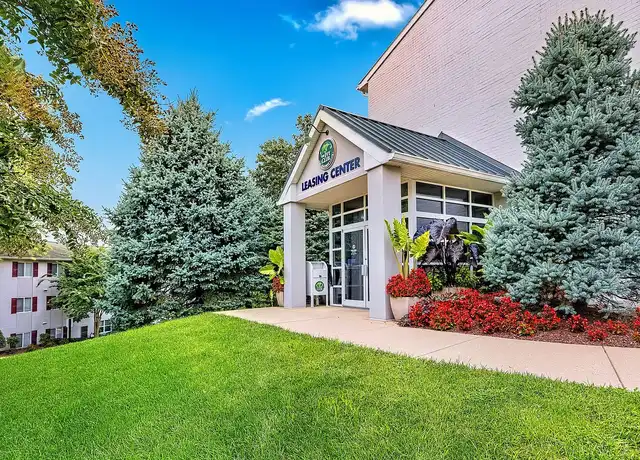 Property at The Ivy Club - 1127 Ivy Club Ln, Hyattsville, MD, 20785, 1-2 bed, 1-2 bath, [object Object]