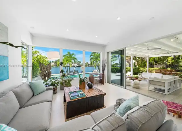 Property at 365 N Shore Dr, Miami Beach, FL, 33141, 4 beds, 4 baths, [object Object]
