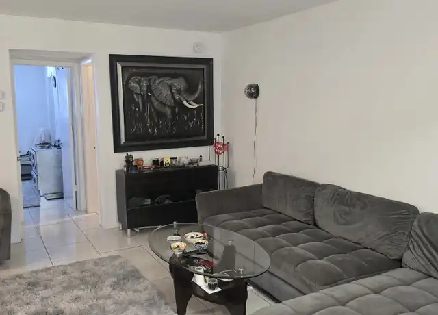 Property at 600 Blue Heron Dr Unit 1, Hallandale Beach, FL, 33009, 1 bed, 1 bath, [object Object]