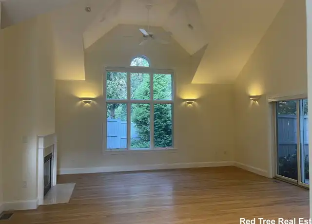 Property at 900 W Roxbury Pkwy Unit 1, Chestnut Hill, MA, 02467, 3 beds, 2.5 baths, [object Object]