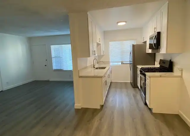 Property at 3956 Stevely Ave Unit 02, Los Angeles, CA, 90008, 2 beds, 2 baths, [object Object]