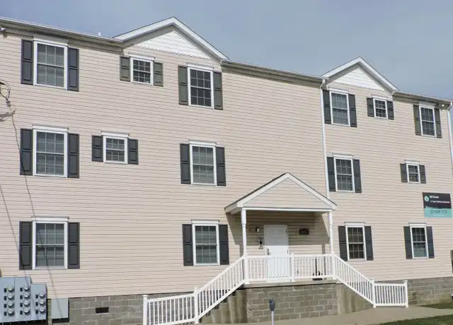 Property at 456 Second St Unit 7, California, PA, 15419, 2 beds, 1 bath, [object Object]