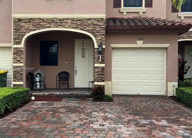 Property at 152 SE 37th Ter, Homestead, FL, 33033, 3 beds, 2.5 baths, [object Object]
