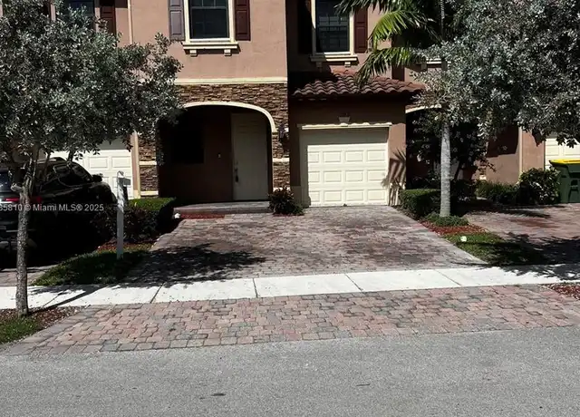 Property at 152 SE 37th Ter, Homestead, FL, 33033, 3 beds, 2.5 baths, [object Object]