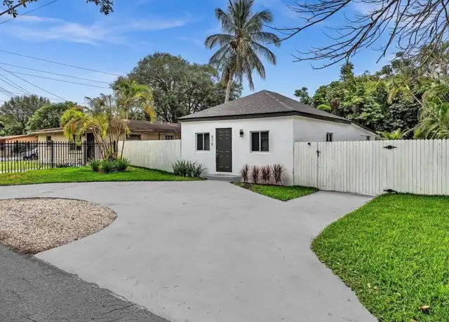 Property at 470 NE 165th St, Miami, FL, 33162, 3 beds, 2 baths, [object Object]