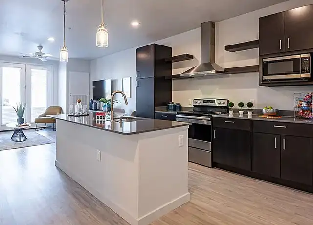 Property at FLATZ 432 - 1200 Albert, Midland, TX, 79701, 1 bed, 1 bath, [object Object]