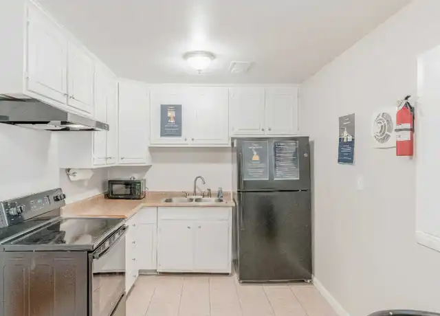 Property at 976 Bimini Ln, Forest Park, GA, 30297, 1 bed, 1 bath, [object Object]