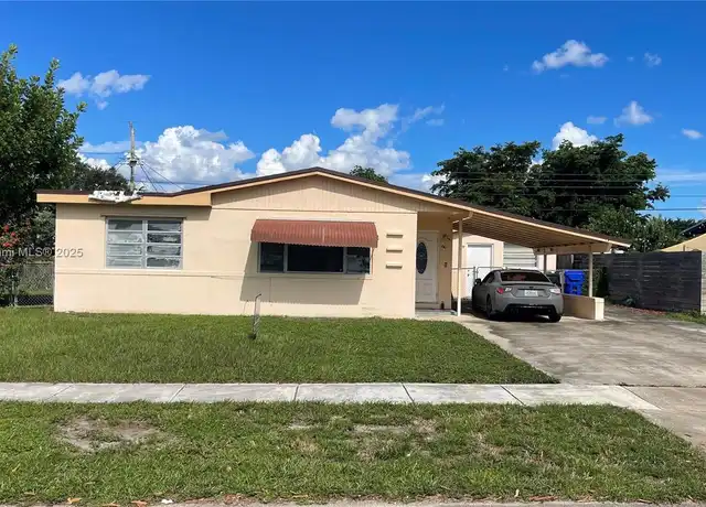 Property at 301 N 67th Ave, Hollywood, FL, 33024, 3 beds, 2 baths, [object Object]