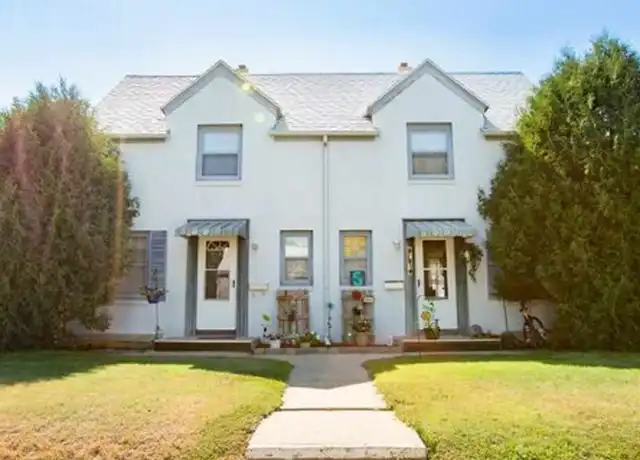 Property at 1110 E 2nd St, McCook, NE, 69001, 2 beds, 1 bath, [object Object]