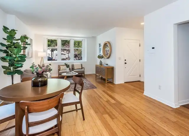 Property at 2117 Castillo St, Santa Barbara, CA, 93105, 1 bed, 1 bath, [object Object]