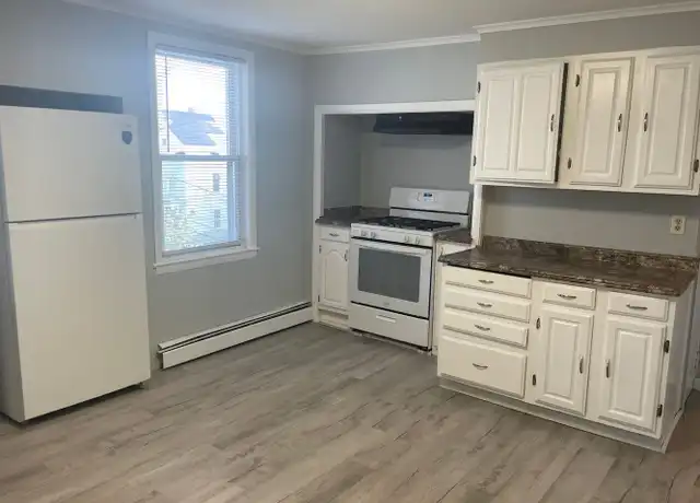 Property at 147 Hudson St #3, Providence, RI, 02909, 5 beds, 2 baths, [object Object]