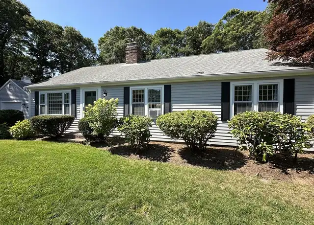 Property at 113 Signal Hill Dr, Dennis, MA, 02638, 3 beds, 2 baths, [object Object]