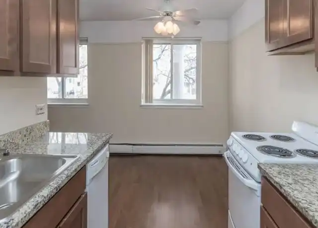 Property at 6124 N Winthrop Ave Unit 201, Chicago, IL, 60660, 1 bed, 1 bath, [object Object]