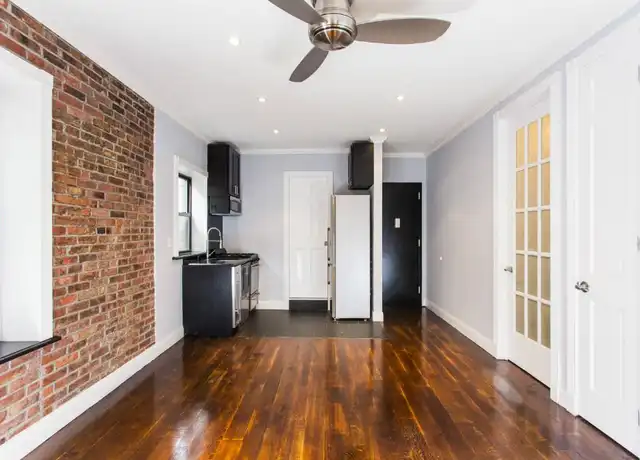 Property at 434 W 52nd St Unit 12, New York, NY, 10019, 3 beds, 1 bath, [object Object]
