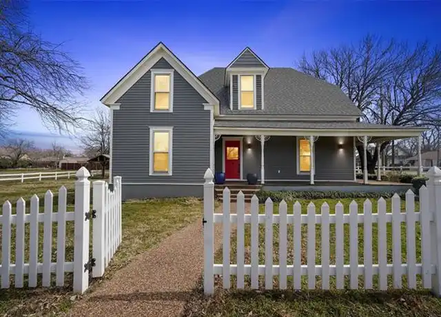 Property at 303 N Parvin St, Prosper, TX, 75078, 4 beds, 2 baths, [object Object]