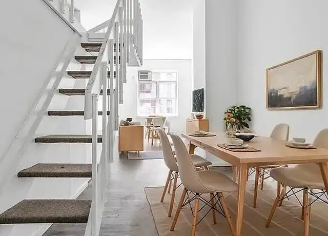 Property at 88 Fulton St Unit 2405, New York, NY, 10038, 3 beds, 1 bath, [object Object]