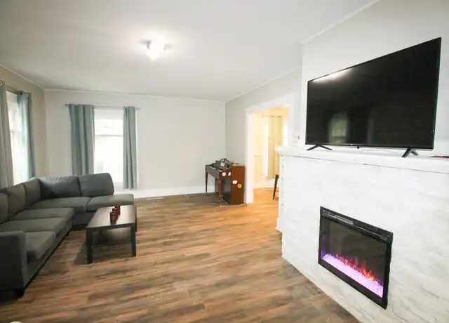 Property at 613 E State St Unit 613-1, Ithaca, NY, 14850, 4 beds, 2 baths, [object Object]