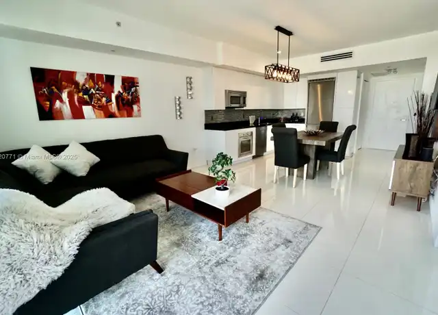 Property at 92 SW 3rd St #1707, Miami, FL, 33130, 1 bed, 1.5 baths, [object Object]